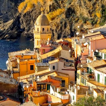 Discover Cinque Terre with a food walking tour